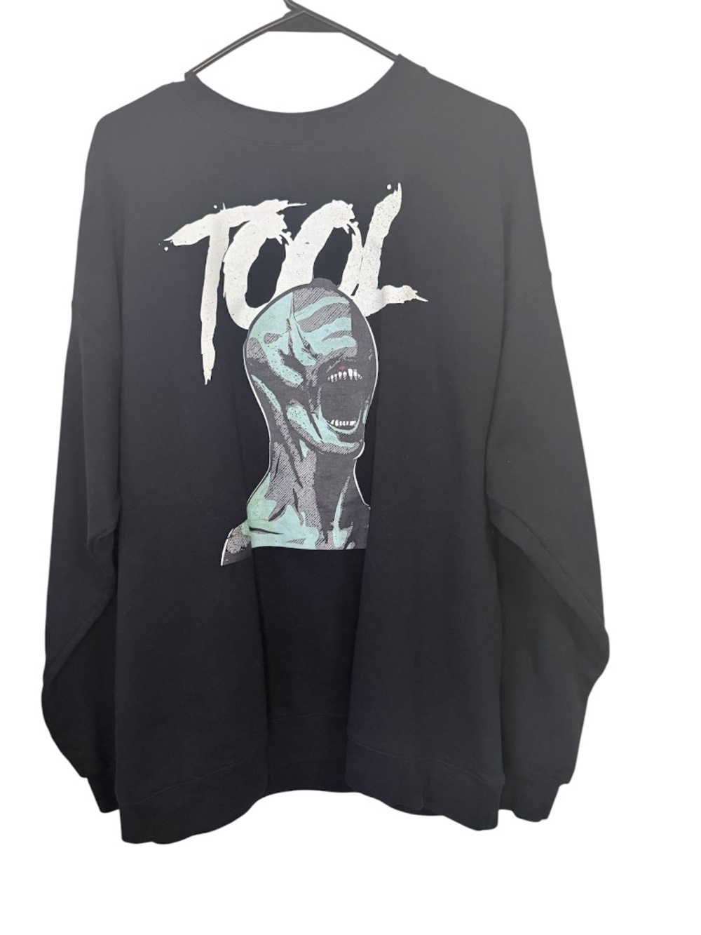 Tool Unisex XL black crewneck